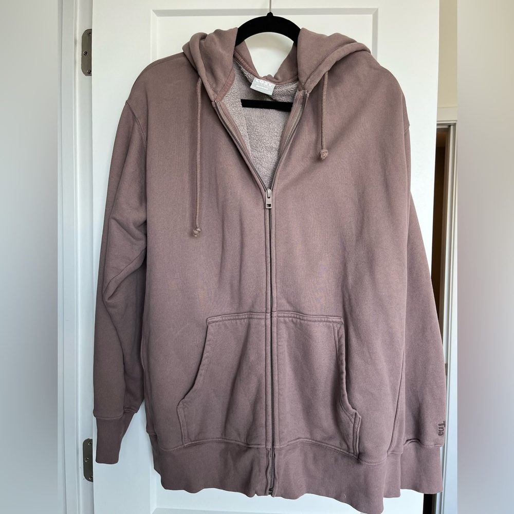 Aritzia TNA boyfriend cozy fleece zip up hoodie